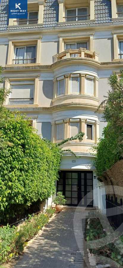 https://aqarmap.com.eg/ar/listing/5508974-for-sale-cairo-new-cairo-compounds-mountain-view-hyde-park