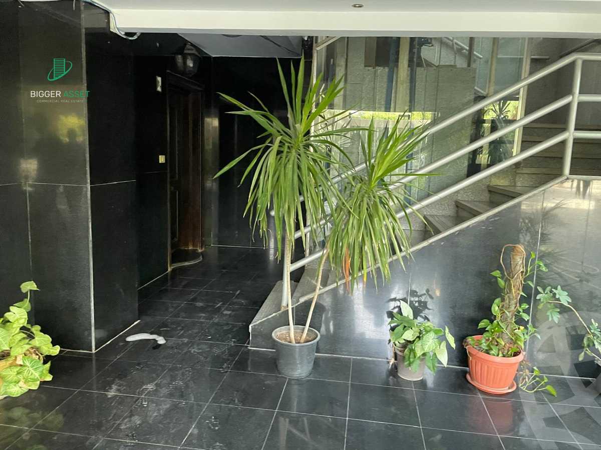 https://aqarmap.com.eg/en/listing/5941468-for-rent-cairo-el-maadi-sarayat-el-maadi-no-22