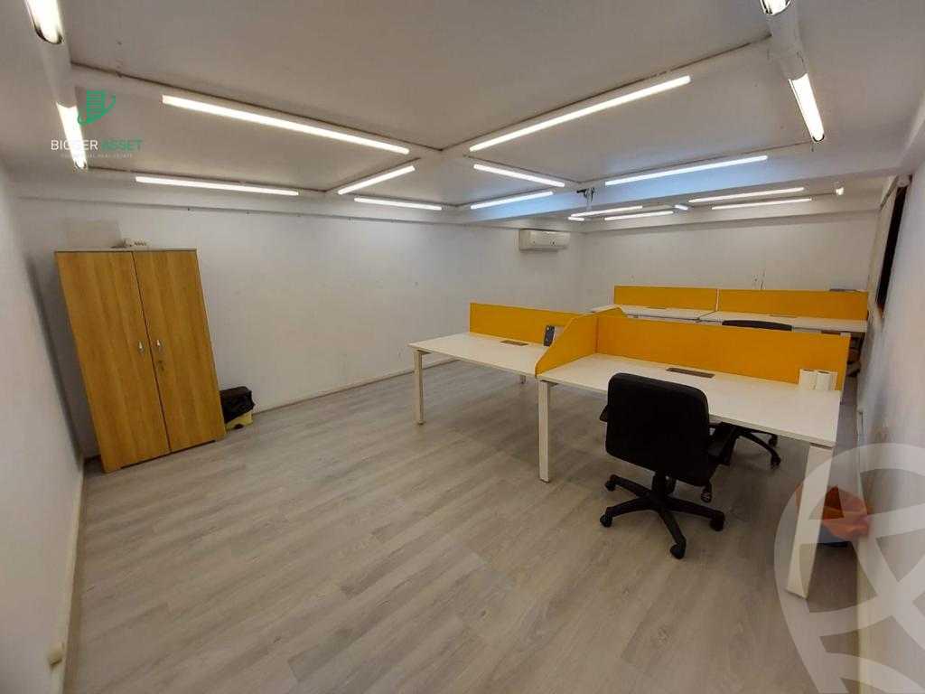 https://aqarmap.com.eg/ar/listing/5924635-for-rent-cairo-el-maadi-sarayat-el-maadi-no-22