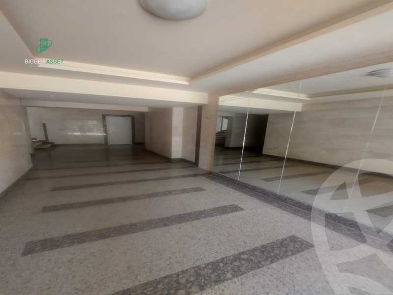 https://aqarmap.com.eg/en/listing/5280333-for-rent-cairo-el-maadi-sarayat-el-maadi-street-11