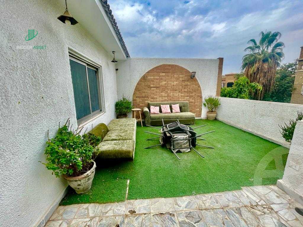 https://aqarmap.com.eg/ar/listing/5280389-for-rent-cairo-el-maadi-sarayat-el-maadi-street-12
