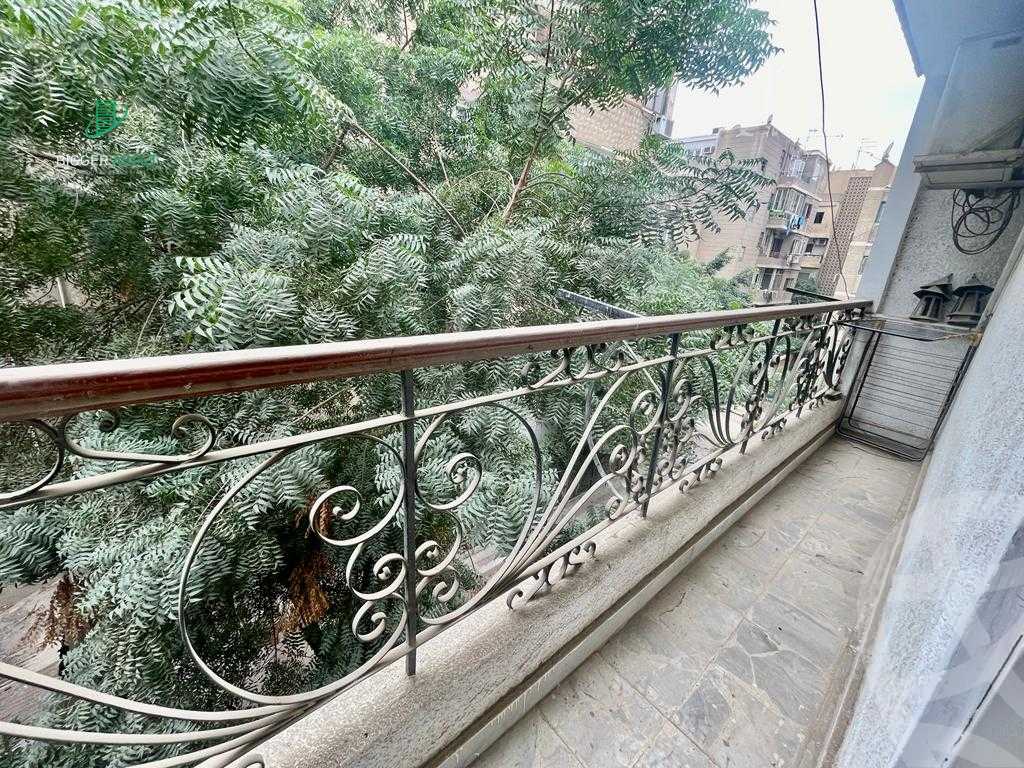 https://aqarmap.com.eg/ar/listing/5280389-for-rent-cairo-el-maadi-sarayat-el-maadi-street-12