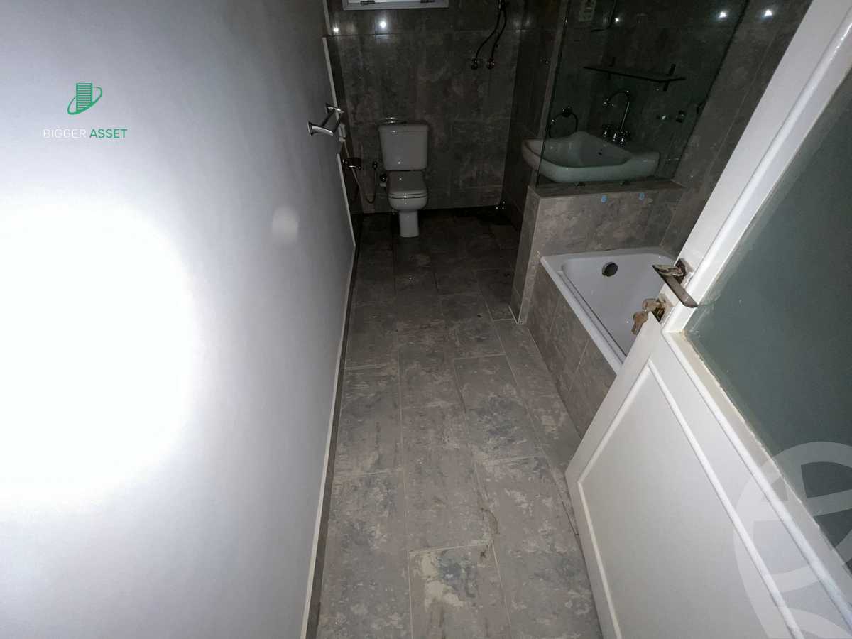 https://aqarmap.com.eg/en/listing/5280569-for-rent-cairo-el-maadi-sarayat-el-maadi-street-82