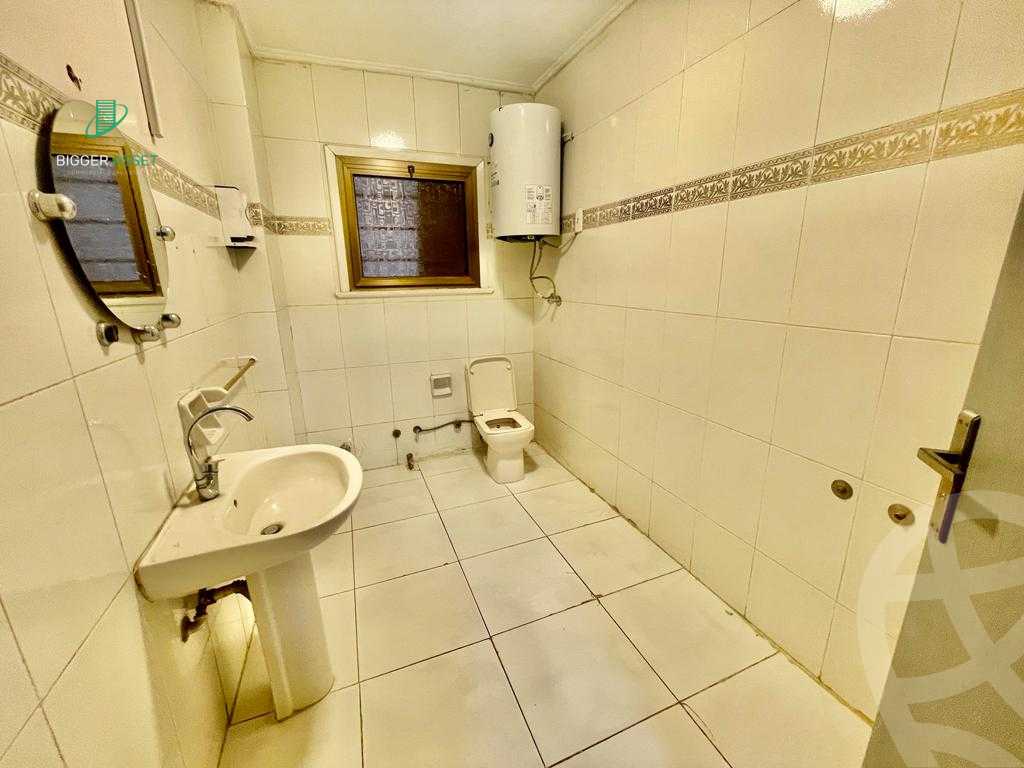 https://aqarmap.com.eg/en/listing/5280658-for-rent-cairo-el-maadi-sarayat-el-maadi-street-12