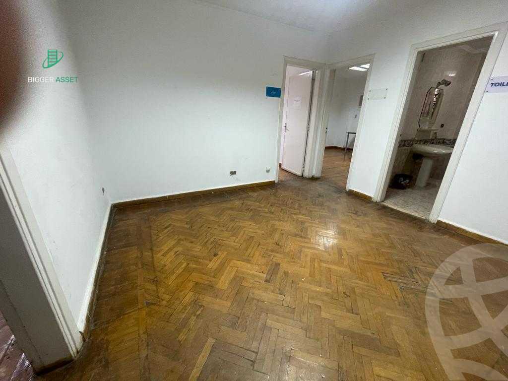 https://aqarmap.com.eg/en/listing/5280689-for-rent-cairo-el-maadi-sarayat-el-maadi-street-15
