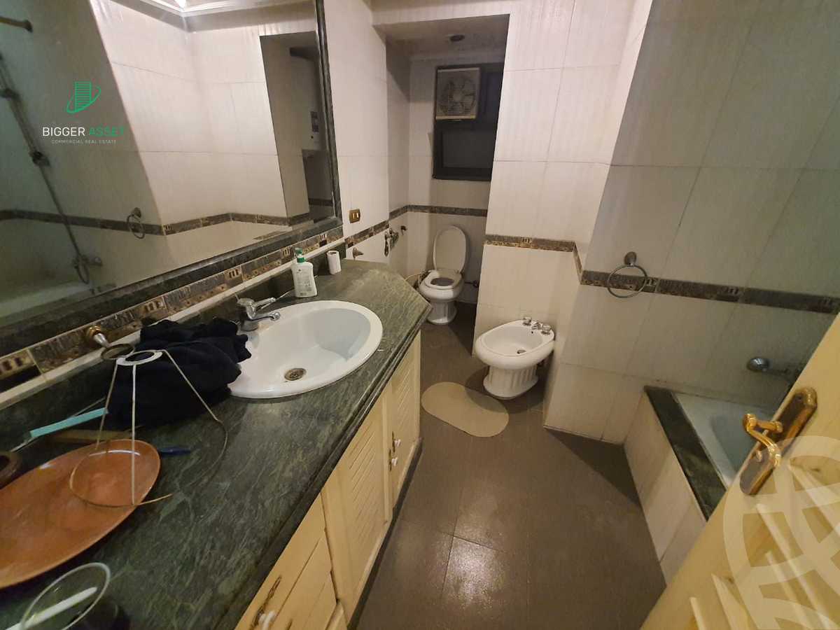 https://aqarmap.com.eg/ar/listing/5917499-for-rent-cairo-el-maadi-sarayat-el-maadi-street-82