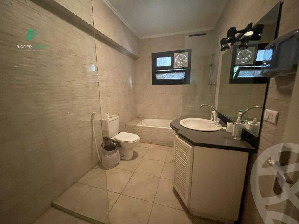 https://aqarmap.com.eg/ar/listing/5910778-for-rent-cairo-el-maadi-sarayat-el-maadi-street-18