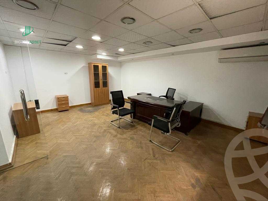 https://aqarmap.com.eg/en/listing/5935354-for-rent-cairo-el-maadi-sarayat-el-maadi-el-nahda-st