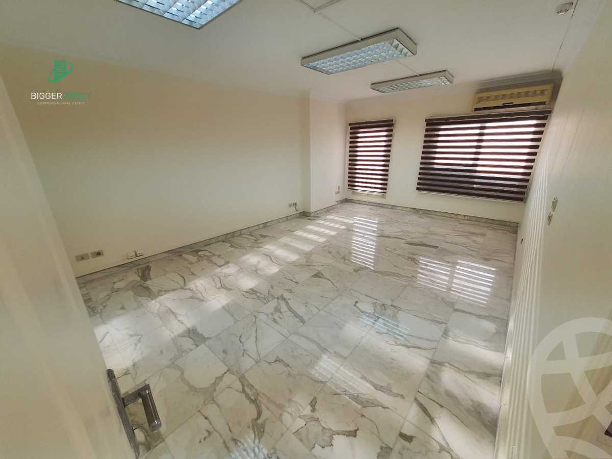 https://aqarmap.com.eg/en/listing/5284111-for-rent-cairo-el-maadi-sarayat-el-maadi-street-254