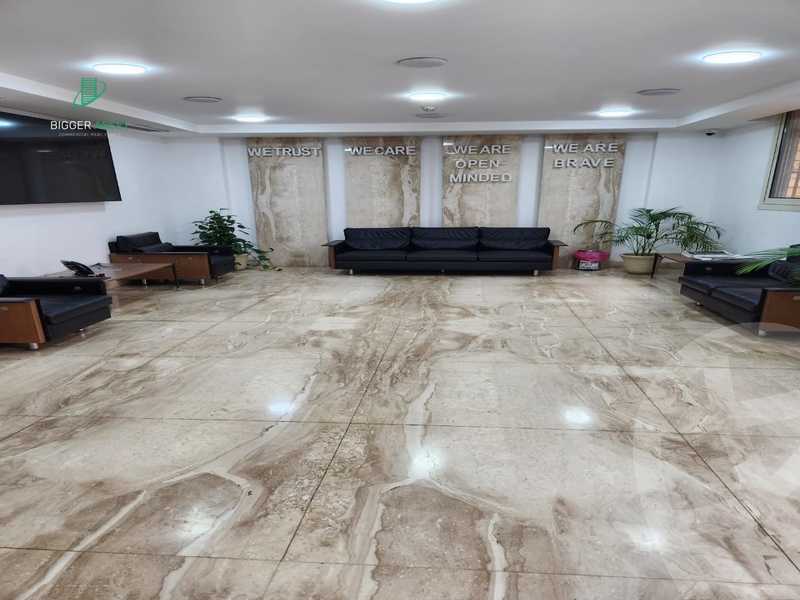https://aqarmap.com.eg/en/listing/5298829-for-rent-cairo-el-maadi-degla-street-254
