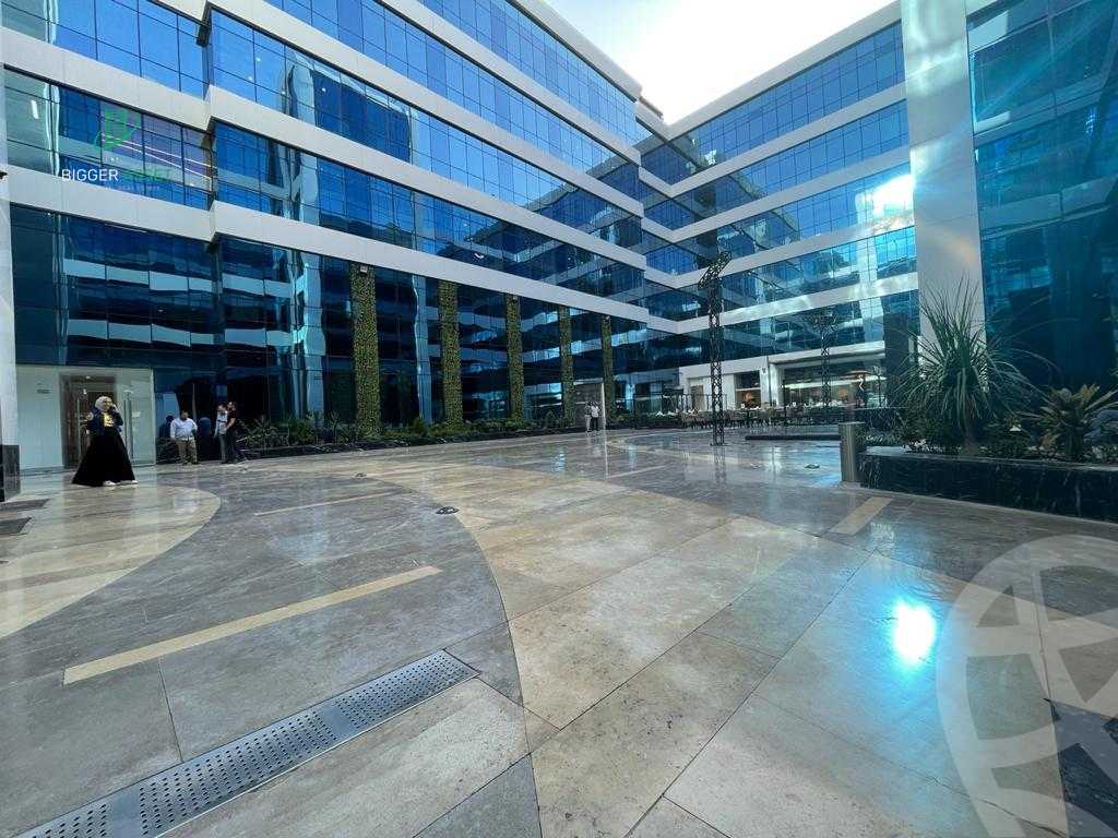 https://aqarmap.com.eg/en/listing/5299452-for-rent-cairo-new-cairo-90th-street-south-teseen-st