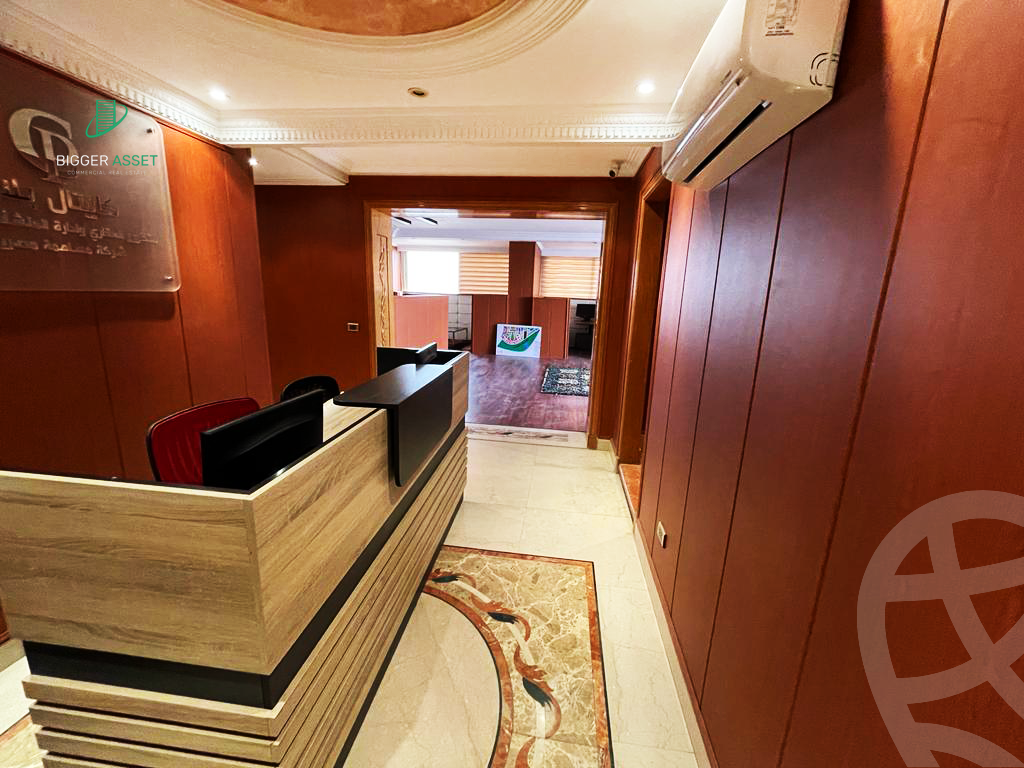 https://aqarmap.com.eg/ar/listing/5305786-for-rent-cairo-el-maadi-kornish-el-maadi-brj-thmn