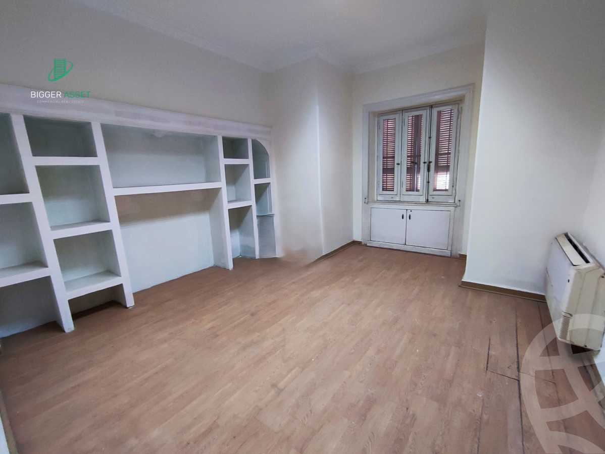 https://aqarmap.com.eg/ar/listing/5310562-for-rent-cairo-el-maadi-sarayat-el-maadi-street-15