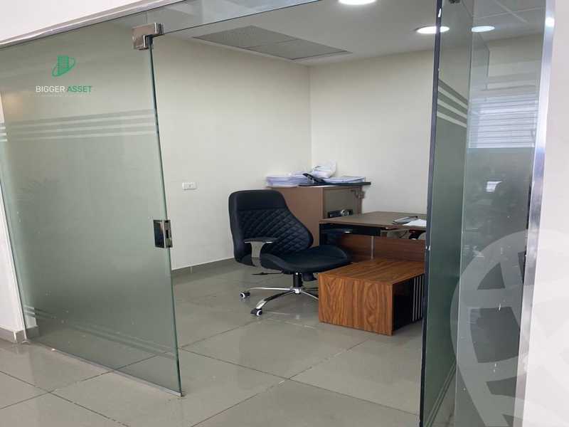 https://aqarmap.com.eg/ar/listing/5333403-for-rent-cairo-new-cairo-90th-street-south-teseen-st