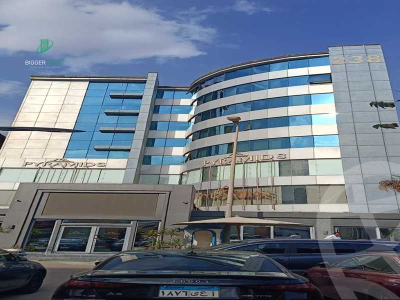 https://aqarmap.com.eg/ar/listing/5333403-for-rent-cairo-new-cairo-90th-street-south-teseen-st