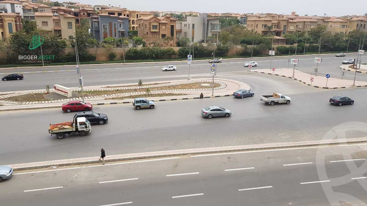 https://aqarmap.com.eg/ar/listing/5439017-for-rent-cairo-new-cairo-90th-street-south-teseen-st