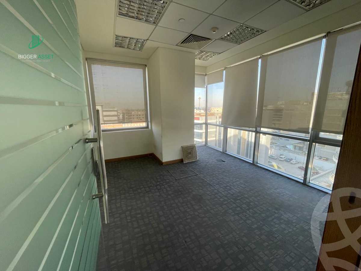 https://aqarmap.com.eg/ar/listing/5513349-for-rent-cairo-new-cairo-shr-mjm-lbnwk