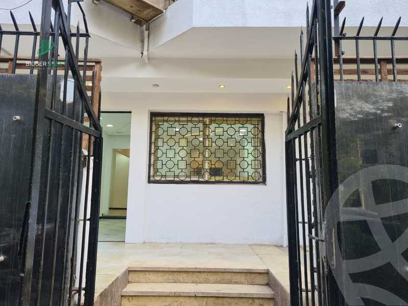 https://aqarmap.com.eg/en/listing/5811834-for-rent-cairo-el-maadi-sarayat-el-maadi-street-13
