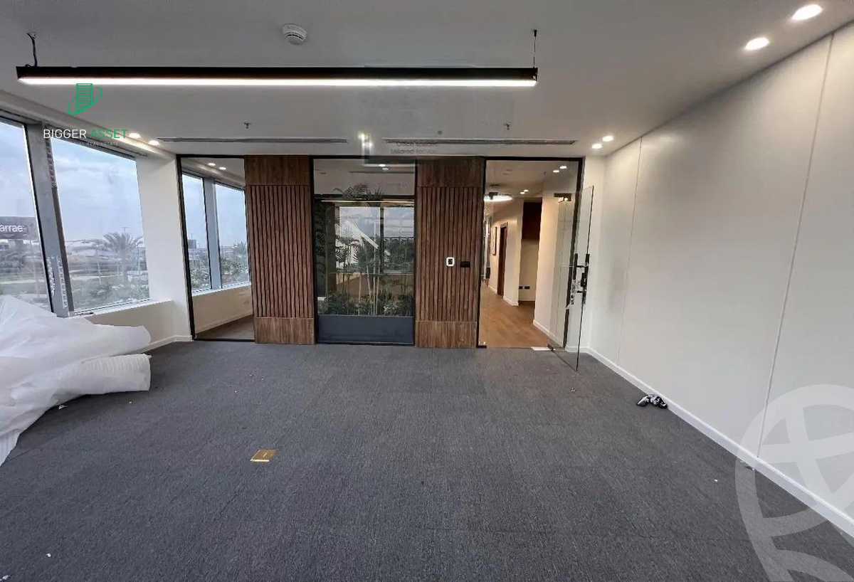 https://aqarmap.com.eg/en/listing/5917546-for-rent-cairo-new-cairo-90th-street-90th-between-cairo-festival-city-and-mountain-view-roundabout