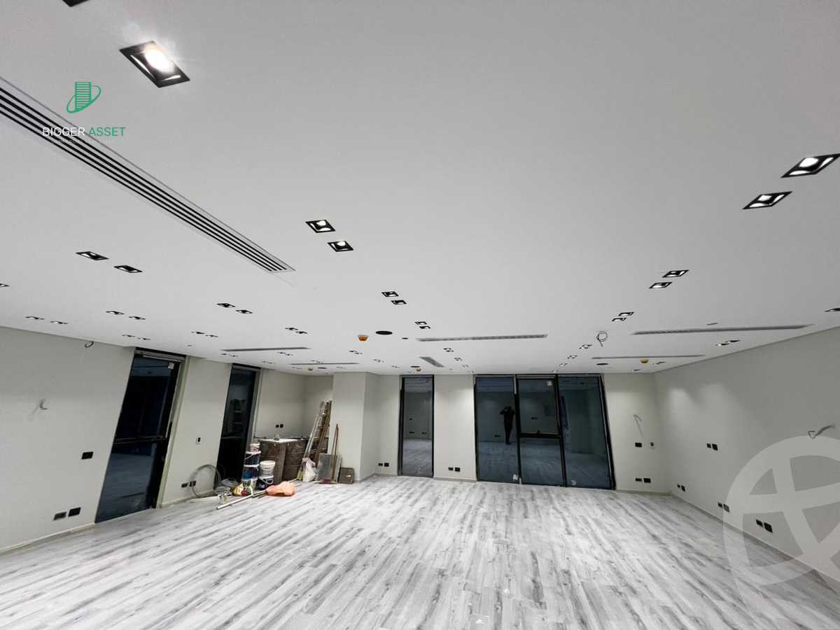 https://aqarmap.com.eg/ar/listing/6153967-for-rent-cairo-new-cairo-compounds-hyde-park-avenue-mall-hyde-park