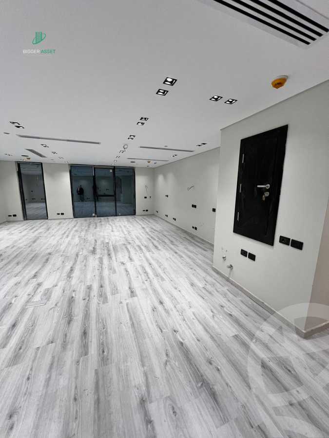 https://aqarmap.com.eg/ar/listing/6153967-for-rent-cairo-new-cairo-compounds-hyde-park-avenue-mall-hyde-park