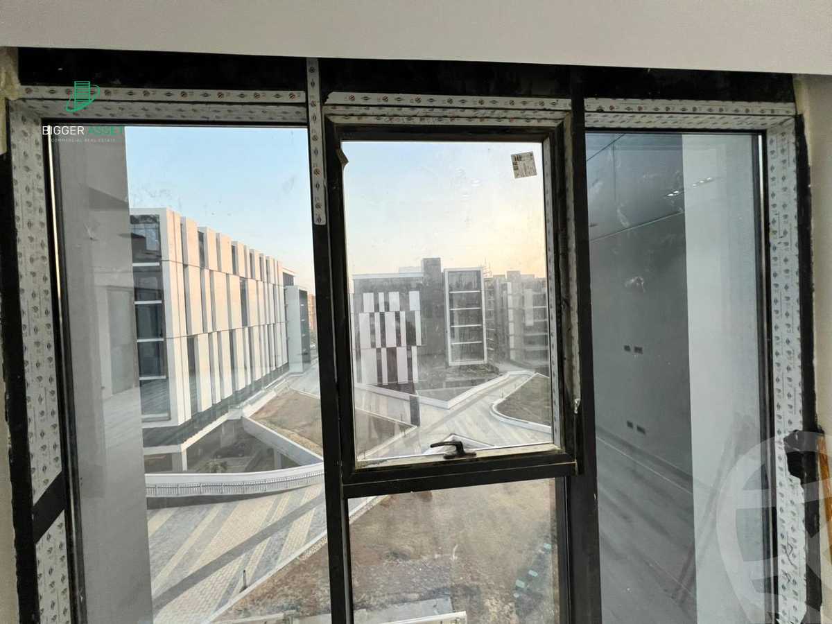 https://aqarmap.com.eg/ar/listing/6153967-for-rent-cairo-new-cairo-compounds-hyde-park-avenue-mall-hyde-park
