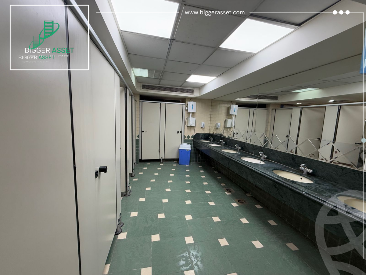https://aqarmap.com.eg/ar/listing/6203588-for-rent-cairo-el-maadi-sarayat-el-maadi-street-11