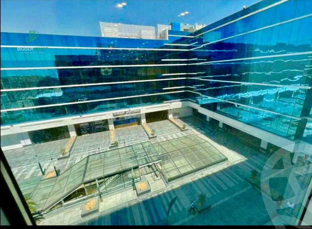 https://aqarmap.com.eg/ar/listing/6213375-for-rent-cairo-new-cairo-compounds-tryfywm-byzns-kwmblks-nm-llttwyr