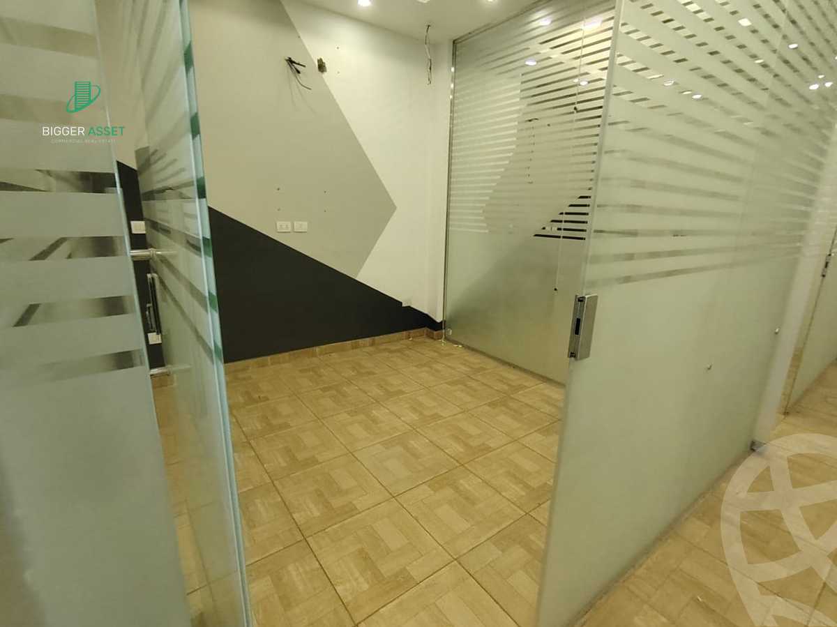 https://aqarmap.com.eg/ar/listing/6235003-for-rent-cairo-new-cairo-compounds-silver-star-mall