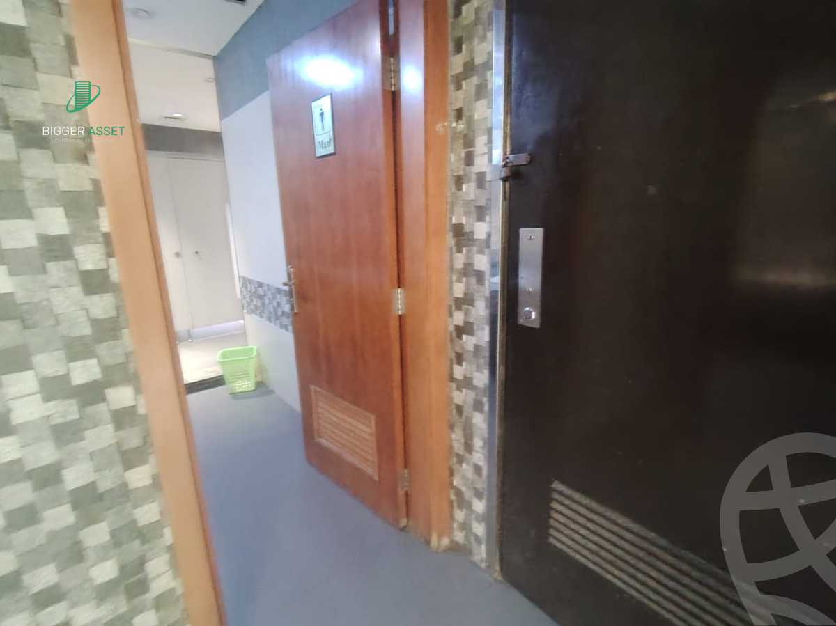 https://aqarmap.com.eg/ar/listing/6235055-for-rent-cairo-new-cairo-compounds-silver-star-mall