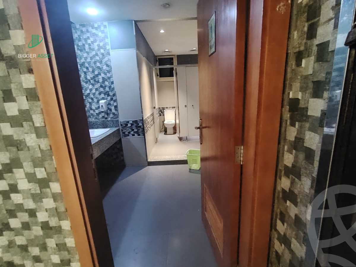 https://aqarmap.com.eg/ar/listing/6235055-for-rent-cairo-new-cairo-compounds-silver-star-mall