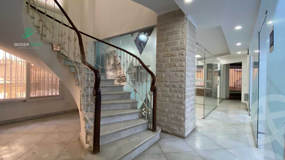 https://aqarmap.com.eg/en/listing/6503586-for-rent-cairo-el-maadi-sarayat-el-maadi-street-20