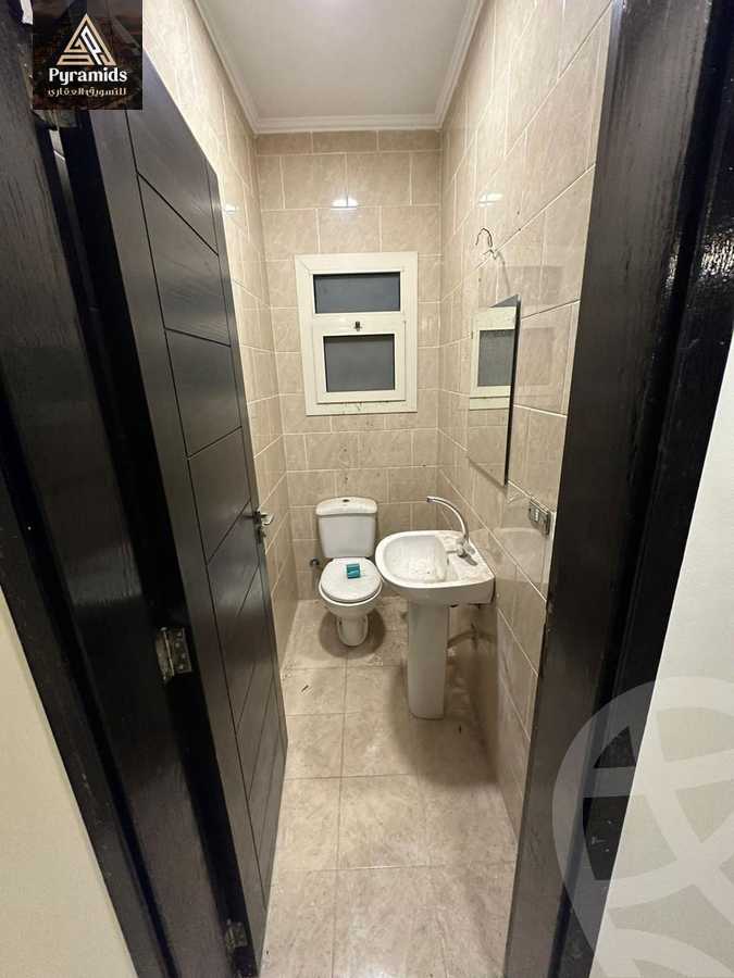 https://aqarmap.com.eg/en/listing/4451599-for-rent-cairo-el-sheikh-zayed-city-compounds-dh-drys