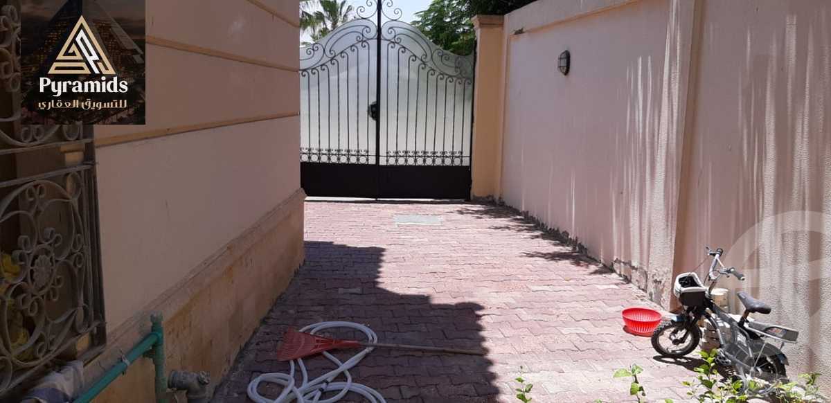 https://aqarmap.com.eg/ar/listing/4584191-for-rent-cairo-el-sheikh-zayed-city-compounds-royal-city