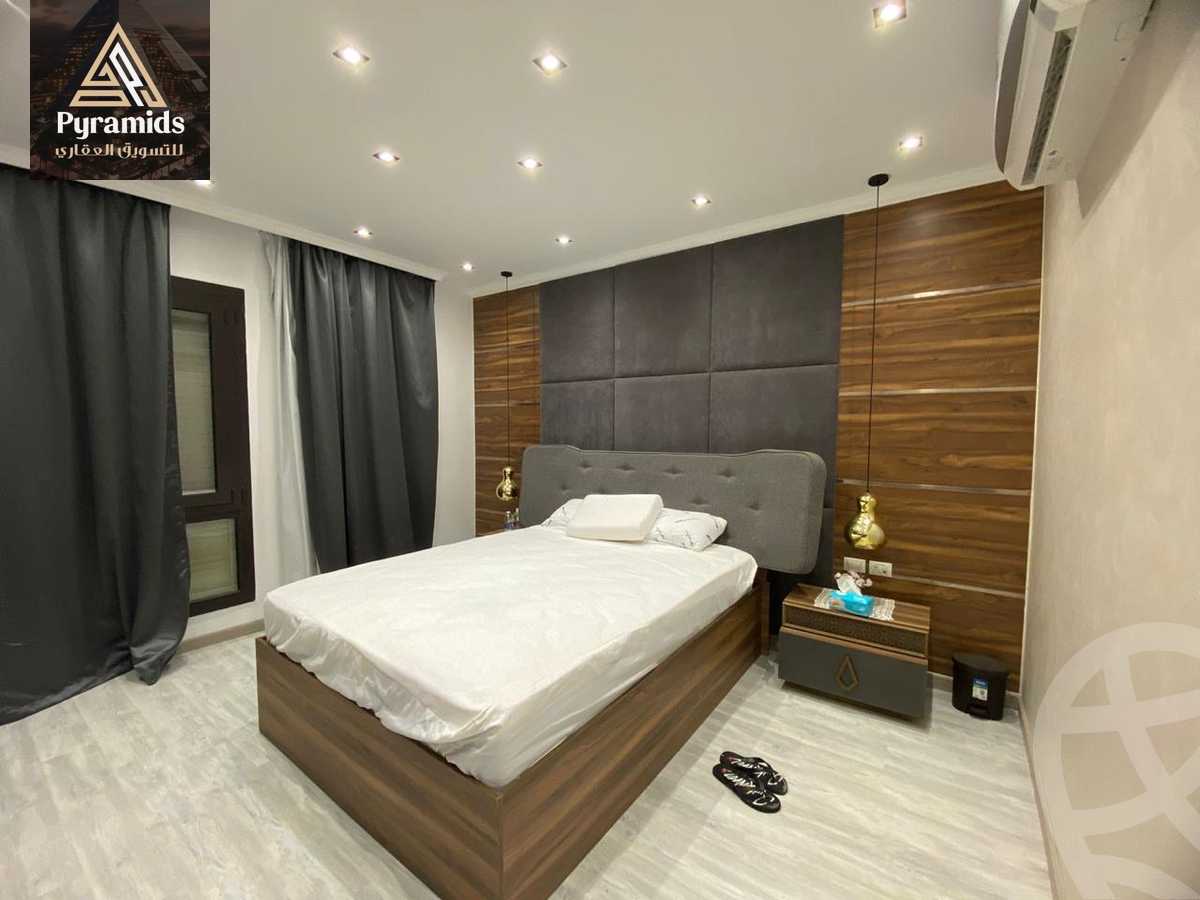 https://aqarmap.com.eg/en/listing/4609439-for-rent-cairo-el-sheikh-zayed-city-compounds-the-courtyard-mall-dorra
