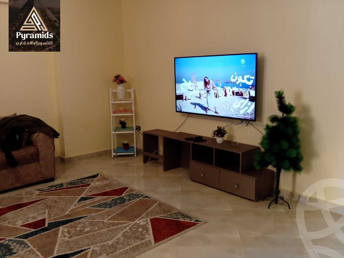 https://aqarmap.com.eg/ar/listing/4620713-for-rent-cairo-el-sheikh-zayed-city-compounds-el-khamayel