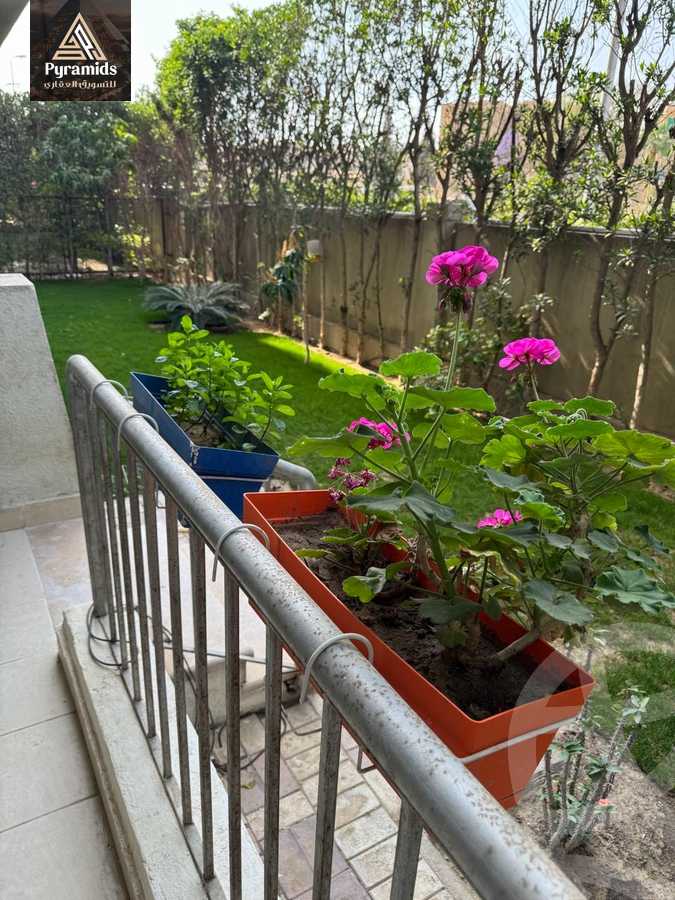 https://aqarmap.com.eg/en/listing/4705610-for-rent-cairo-el-sheikh-zayed-city-compounds-dh-drys