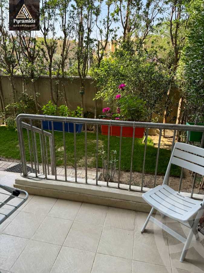 https://aqarmap.com.eg/en/listing/4705610-for-rent-cairo-el-sheikh-zayed-city-compounds-dh-drys