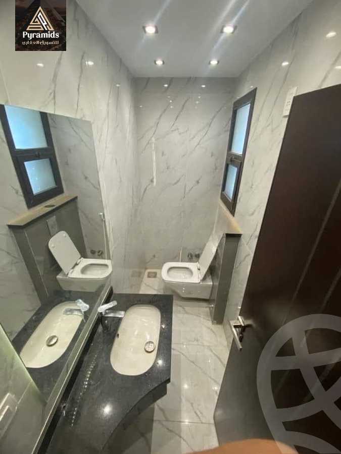 https://aqarmap.com.eg/en/listing/4720840-for-rent-cairo-el-sheikh-zayed-city-compounds-the-courtyard-mall-dorra