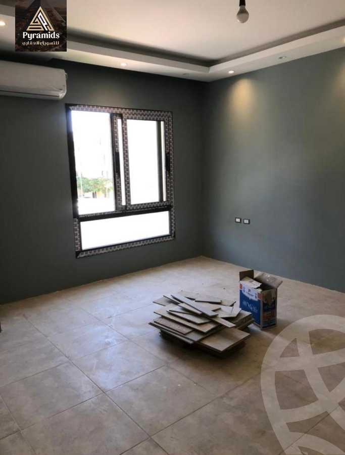 https://aqarmap.com.eg/en/listing/4720840-for-rent-cairo-el-sheikh-zayed-city-compounds-the-courtyard-mall-dorra