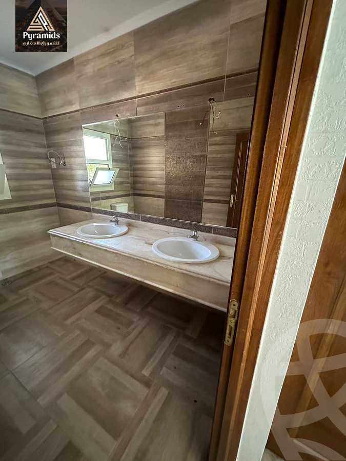 https://aqarmap.com.eg/ar/listing/4781020-for-rent-cairo-el-sheikh-zayed-city-compounds-el-rabwa