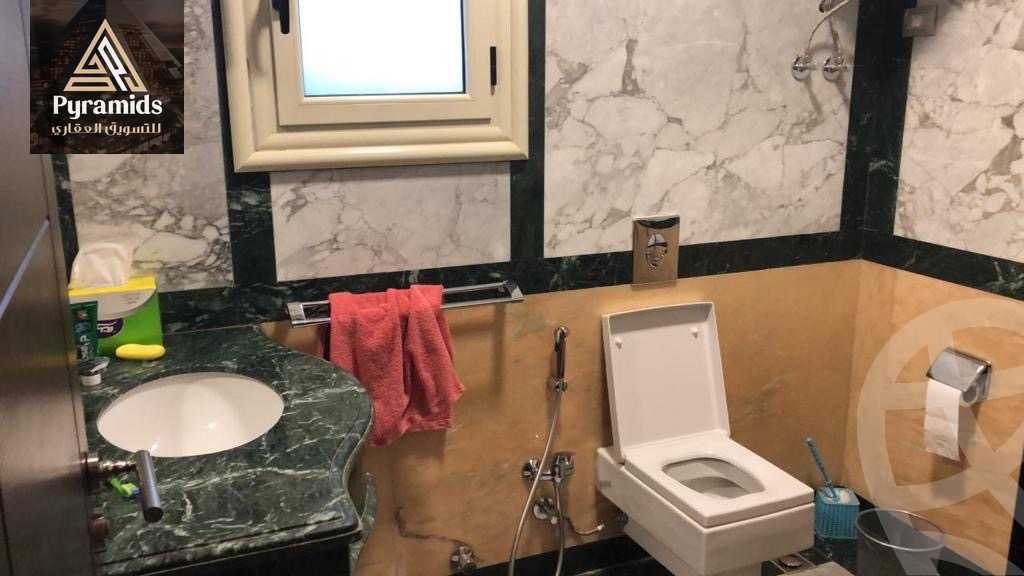 https://aqarmap.com.eg/en/listing/5471007-for-rent-cairo-el-sheikh-zayed-city-compounds-royal-city