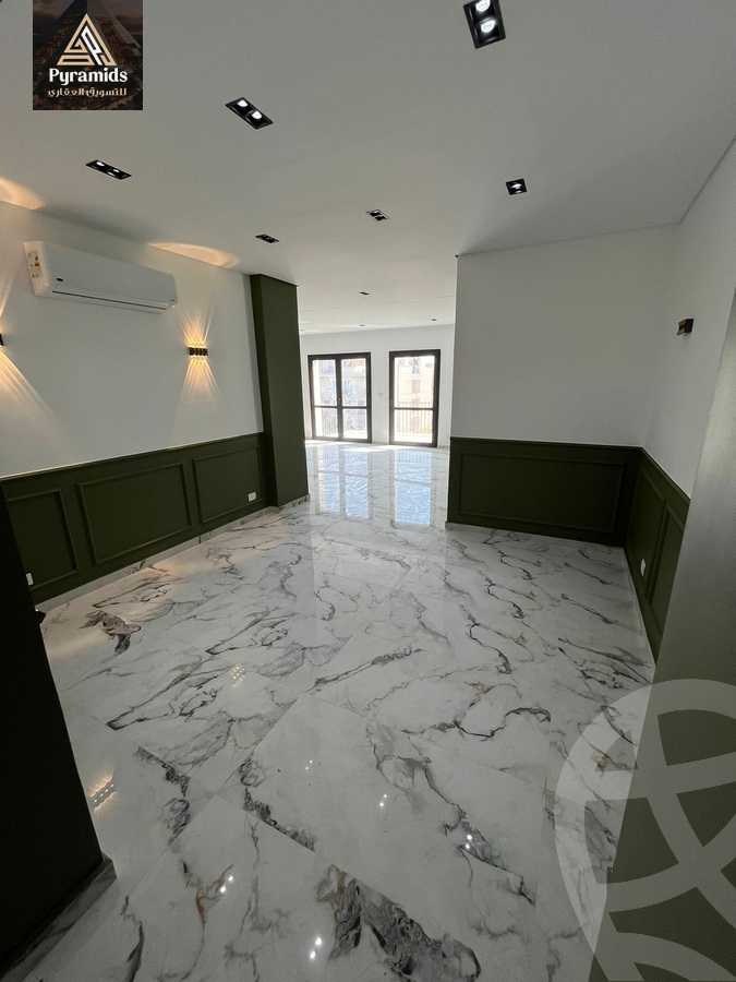 https://aqarmap.com.eg/ar/listing/5471002-for-rent-cairo-el-sheikh-zayed-city-compounds-the-courtyard-mall-dorra