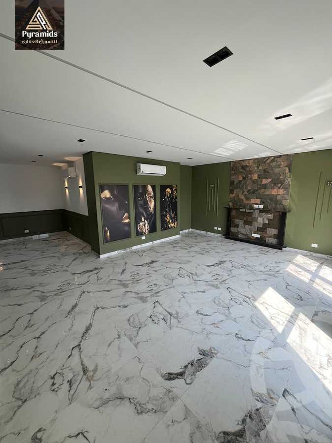 https://aqarmap.com.eg/ar/listing/5471002-for-rent-cairo-el-sheikh-zayed-city-compounds-the-courtyard-mall-dorra