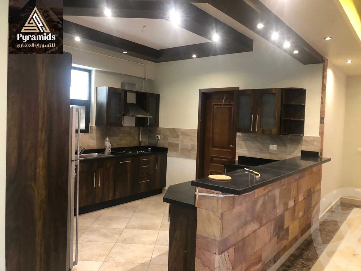 https://aqarmap.com.eg/ar/listing/4976765-for-rent-cairo-el-sheikh-zayed-city-compounds-kmbwnd-wyst-twn-swdyk