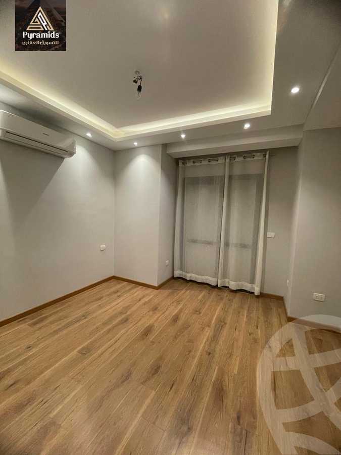 https://aqarmap.com.eg/en/listing/5595110-for-rent-cairo-el-sheikh-zayed-city-compounds-the-courtyard-mall-dorra