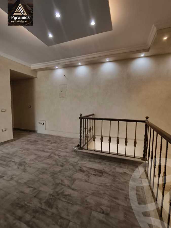 https://aqarmap.com.eg/en/listing/4989852-for-rent-cairo-el-sheikh-zayed-city-compounds-kmbwnd-wyst-twn-swdyk