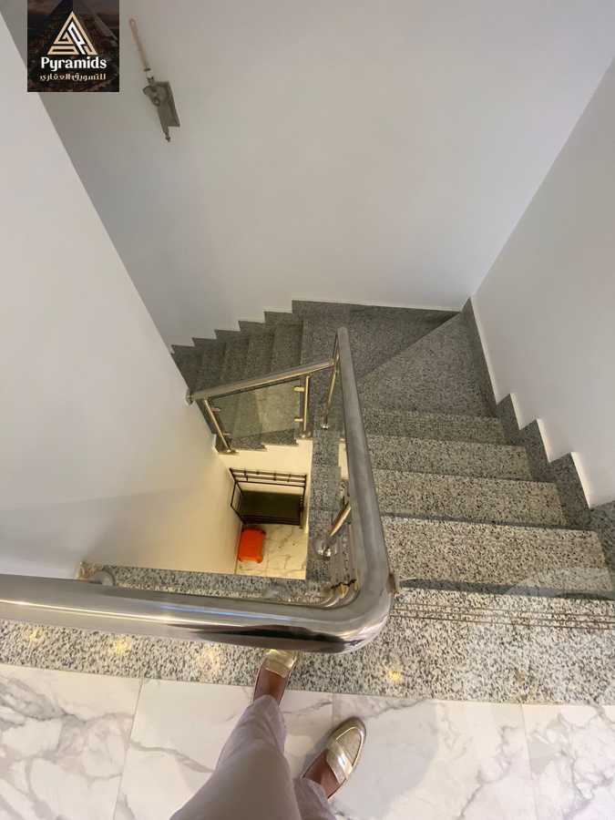 https://aqarmap.com.eg/en/listing/4989897-for-rent-cairo-6th-of-october-compounds-palm-valley