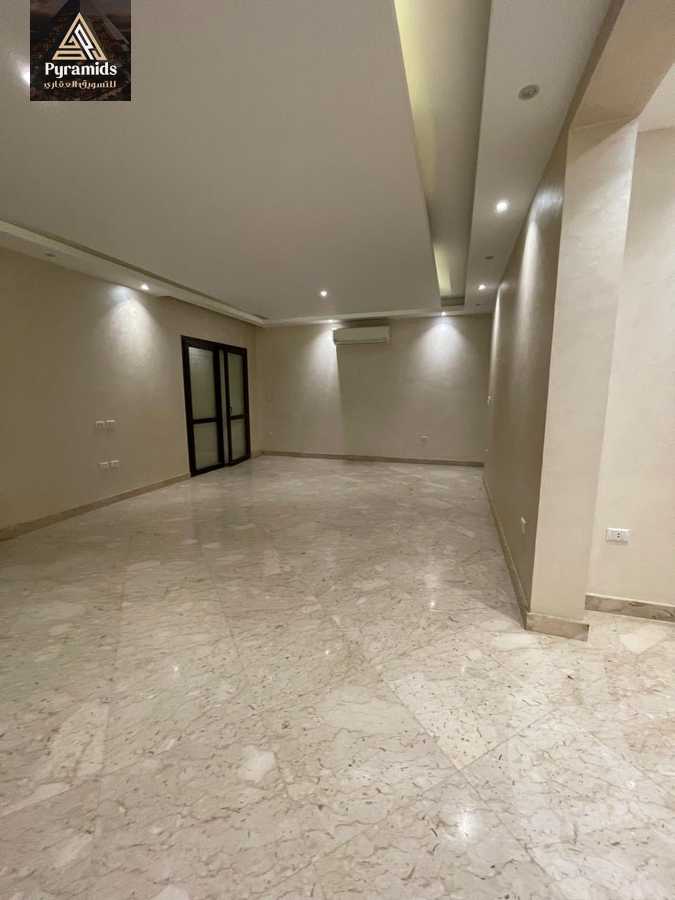 https://aqarmap.com.eg/ar/listing/4999228-for-rent-cairo-el-sheikh-zayed-city-compounds-the-courtyard-mall-dorra