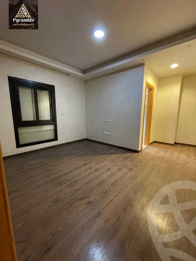 https://aqarmap.com.eg/ar/listing/4999228-for-rent-cairo-el-sheikh-zayed-city-compounds-the-courtyard-mall-dorra